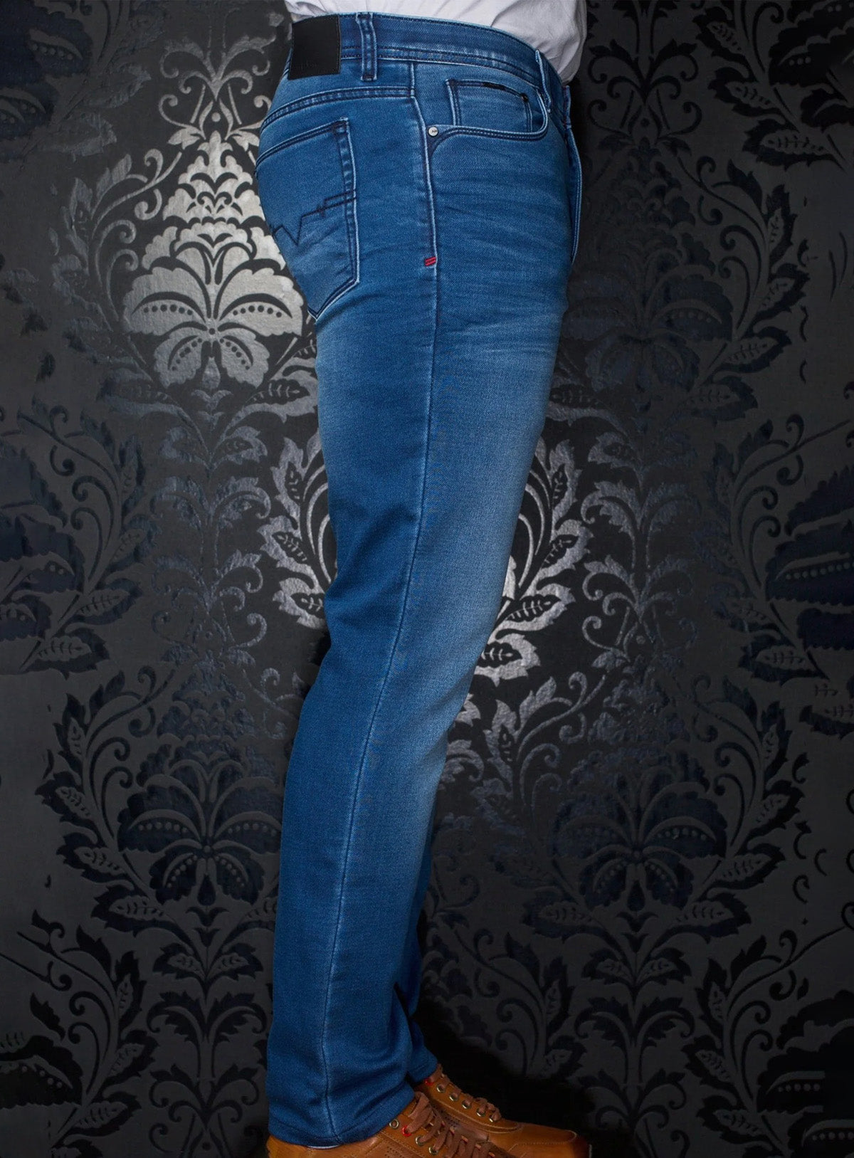 #BLEUMEDIUM#MEDIUMBLUE