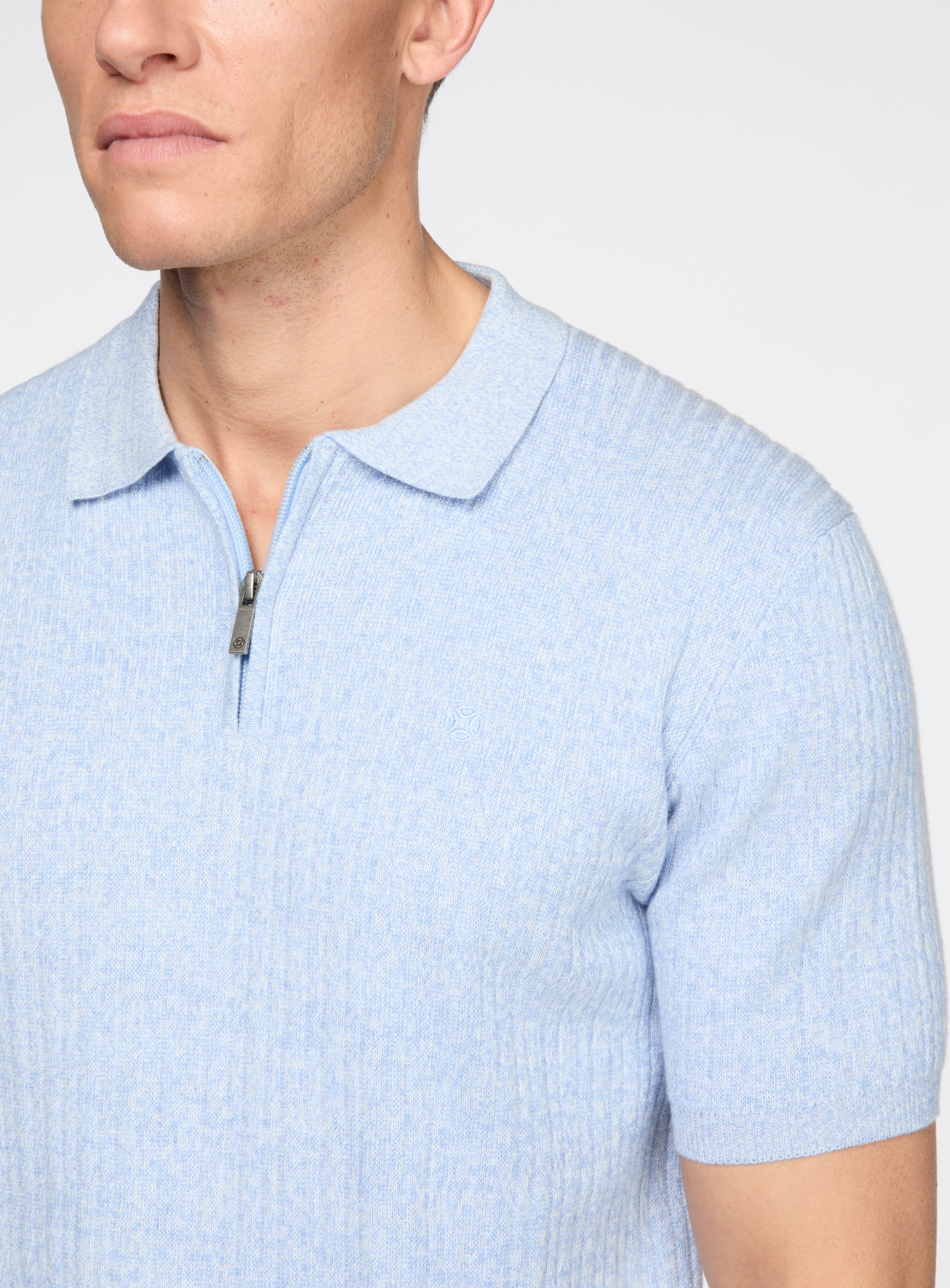 #BLEUPALE#LIGHTSKYBLUE