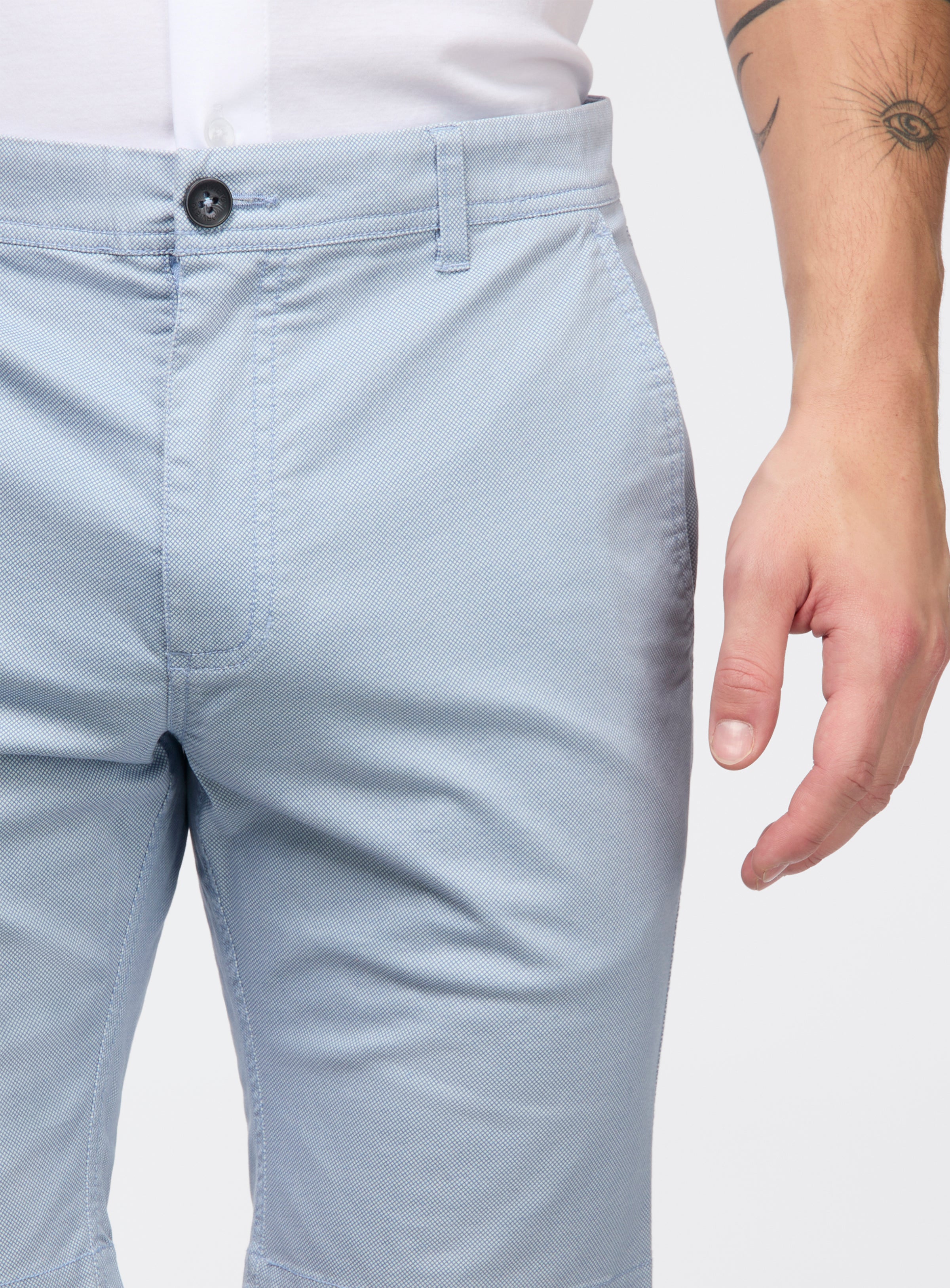 #BLEUPALE#LIGHTSKYBLUE