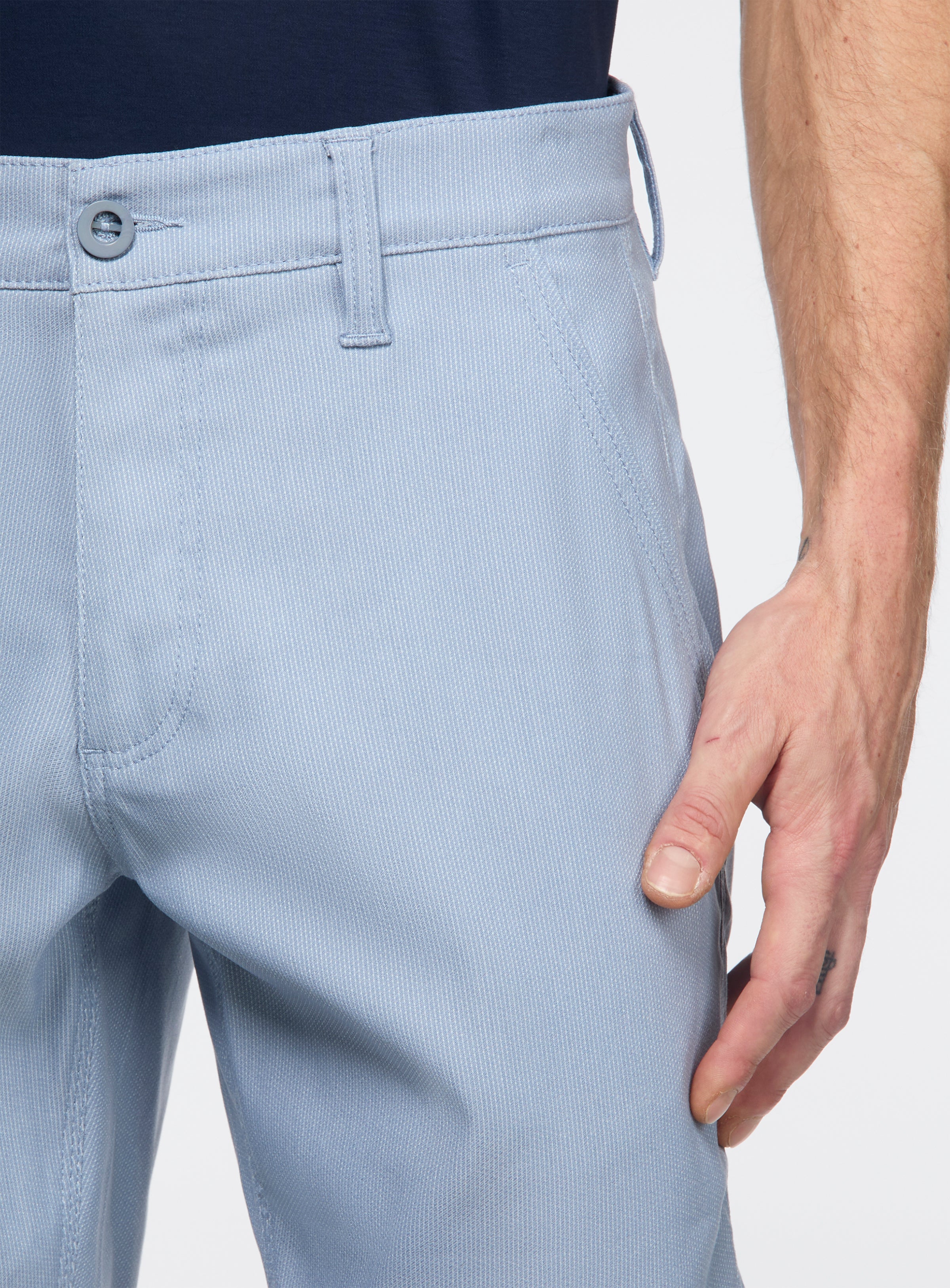 #BLEUPALE#LIGHTSKYBLUE