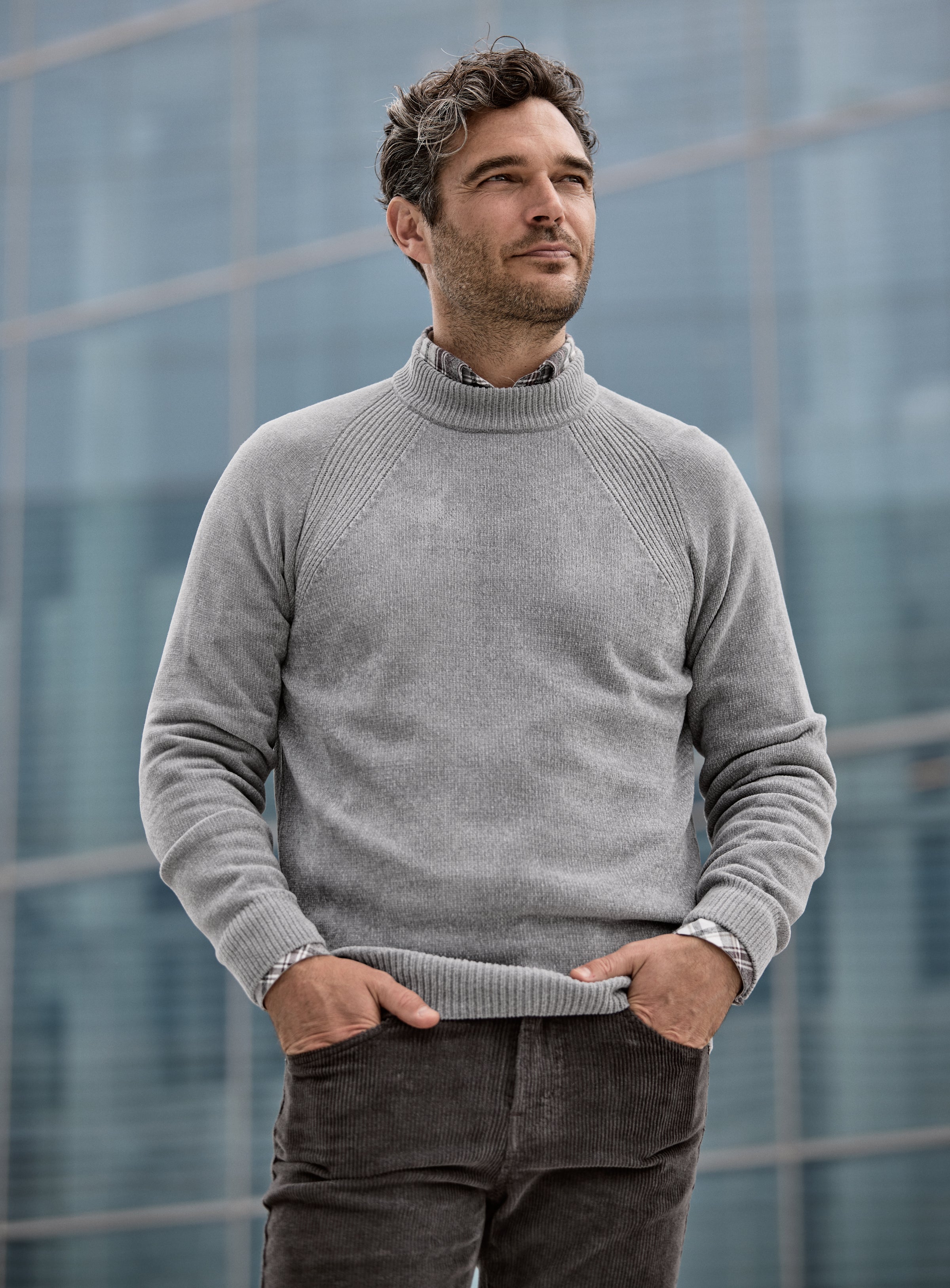 #GRISPALE#LIGHTGREY