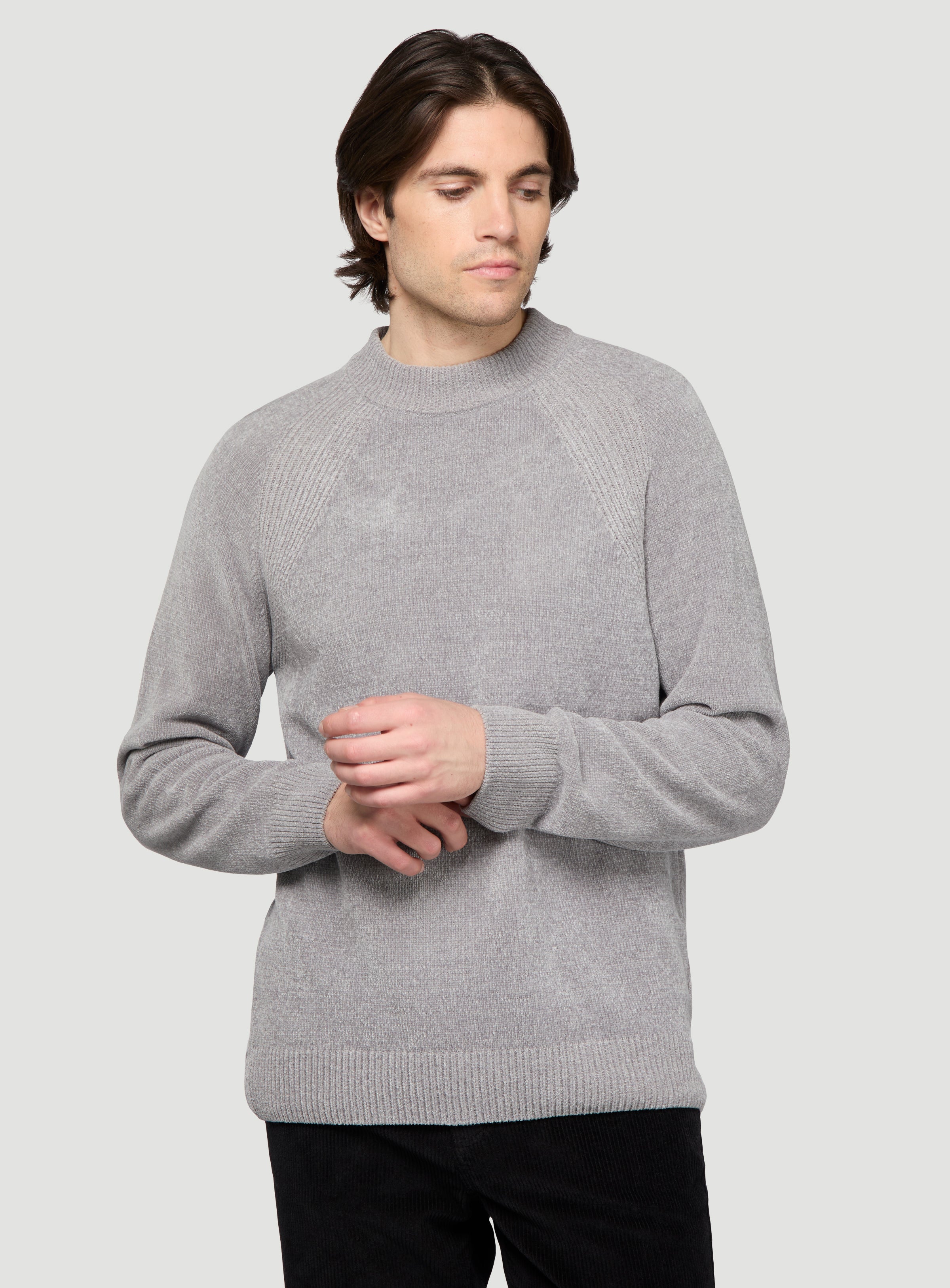 #GRISPALE#LIGHTGREY